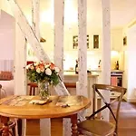 Le Passage Du Marais